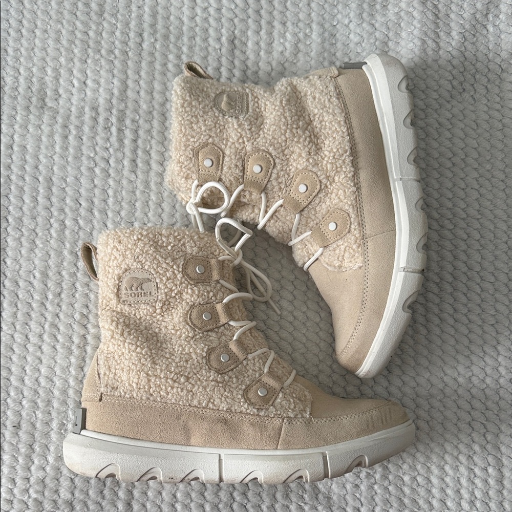 Sorel Cream Sherpa Lace-Up Cozy Winter Boots